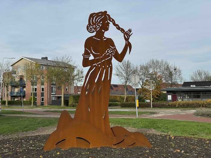 Meta - a Corten steel sculpture by Mieke de Waal