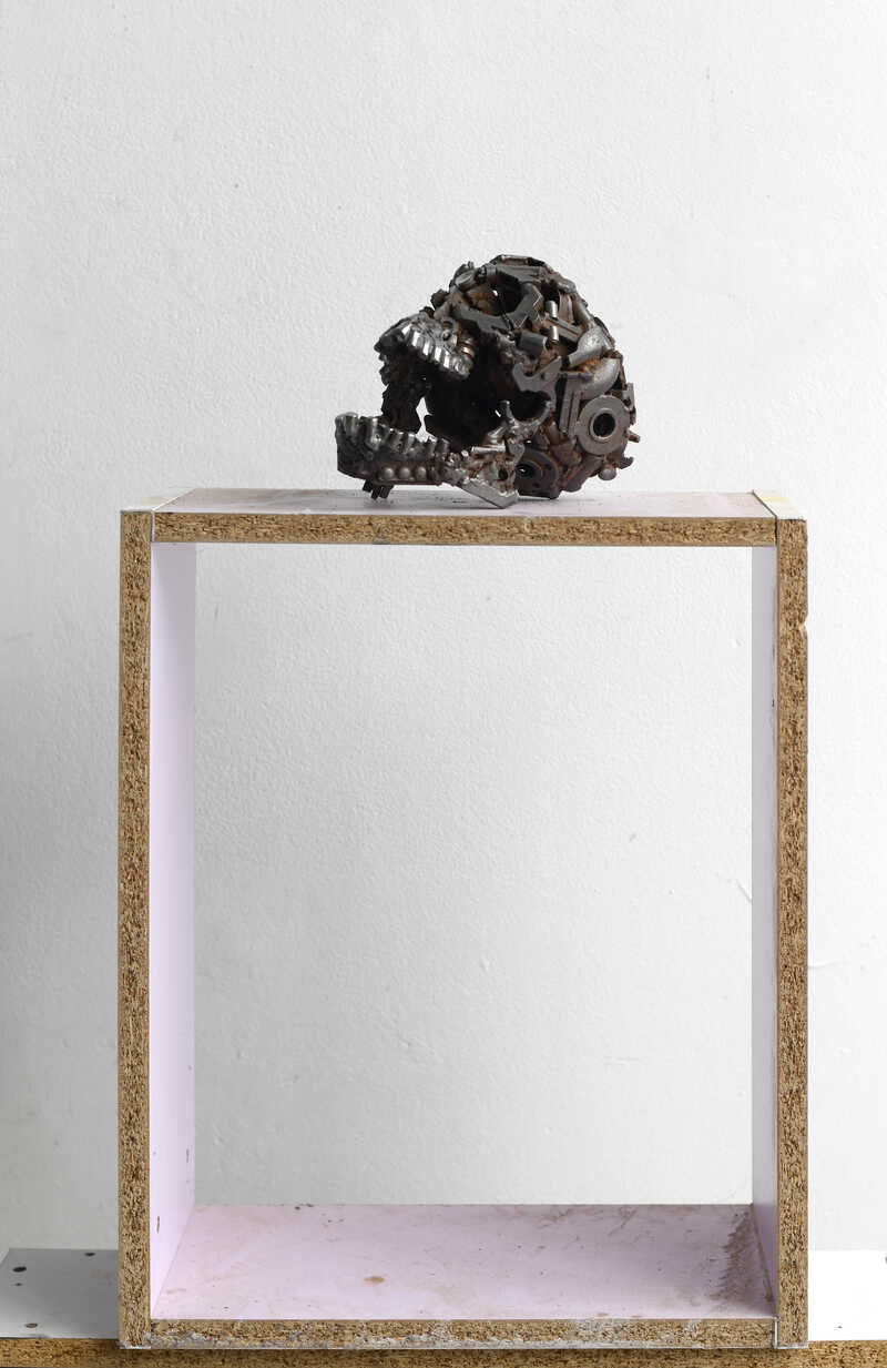 Evidence 50 x 40 x 20 cm - Metal,wood 2024