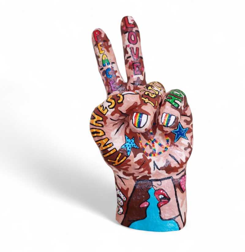 Pop_Art_Peace_Victory_Fingers_Skulptur_handgefertigtes_Unikat[1]