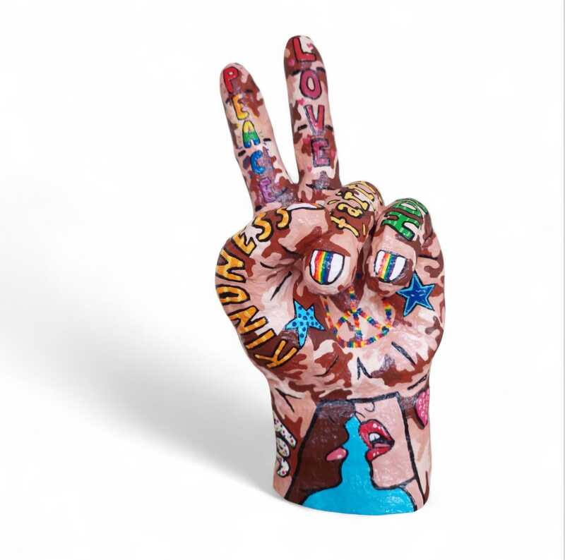 Pop_Art_Peace_Victory_Fingers_Skulptur_handgefertigtes_Unikat[1]