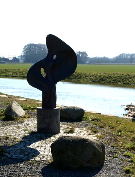 der große Engel mit seinem "Delta"