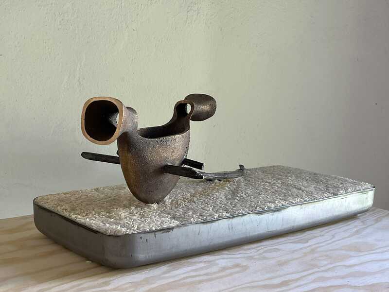 Klemens Pasoldt_Bronzeskulptur_ bonze sculpture_UeberdenTellerrandhinaus_6