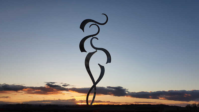 silhouette-fluidity-sculpture