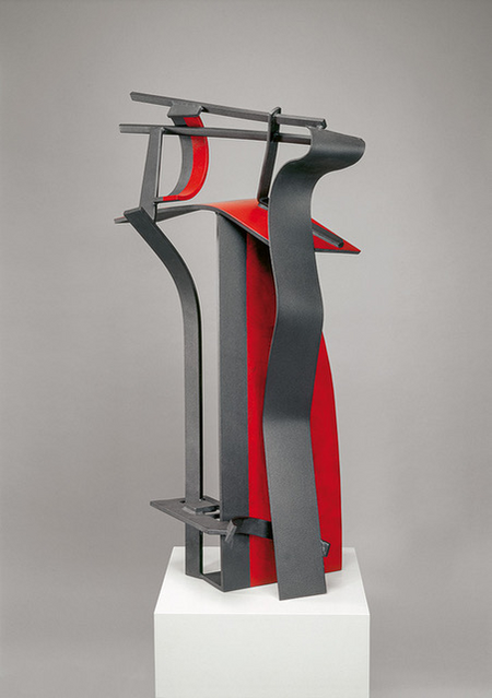 Gisela von Bruchhausen: Eintänzer, 1995. Stahl, verzinkt, bemalt. 201 × 58 × 66 cm © Gisela von Bruchhausen.