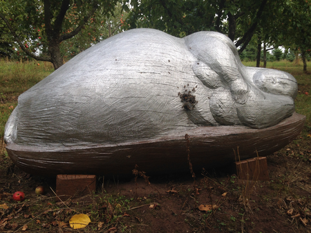APISCULPTOR Birgit Maria Jönsson Sleeping Guardian 2010 90 x 90 x 200, gilded  oakwood beehive