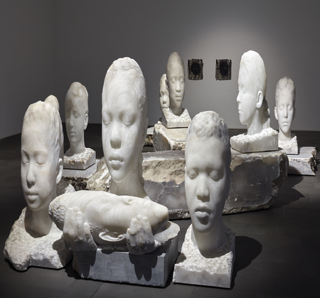 Installationsansicht Jaume Plensa - Invisible, MKM Museum Küppersmühle für Moderne Kunst, Duisburg, 2026, Foto: Mick Vincenz, Essen © VG Bild-Kunst, Bonn 2026