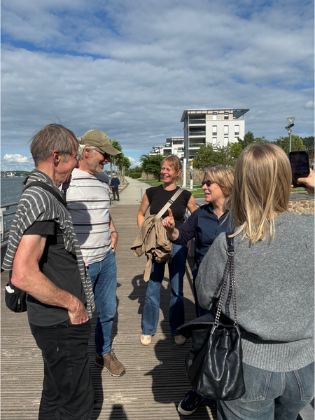 Begegnung auf der Brücke mit Etienne Boileau, Karen Mildeberger, Sabine Markowski und Lena. Foto: Elisabeth Pilhofer
