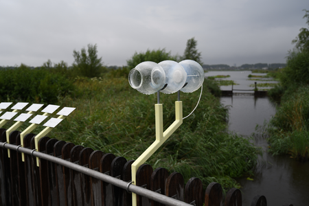 Maud van den Beuken, Weekly Water Bulletins, 2026. Glas, sound, solar- and wind energy. Photo: Heleen Haitjema
