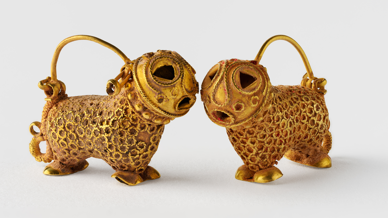 MK&G_InspirationSWANA_Ohrringe_in_Tierkatzenform_10_Jh_FotoMK&G_RomanMishchuk_original