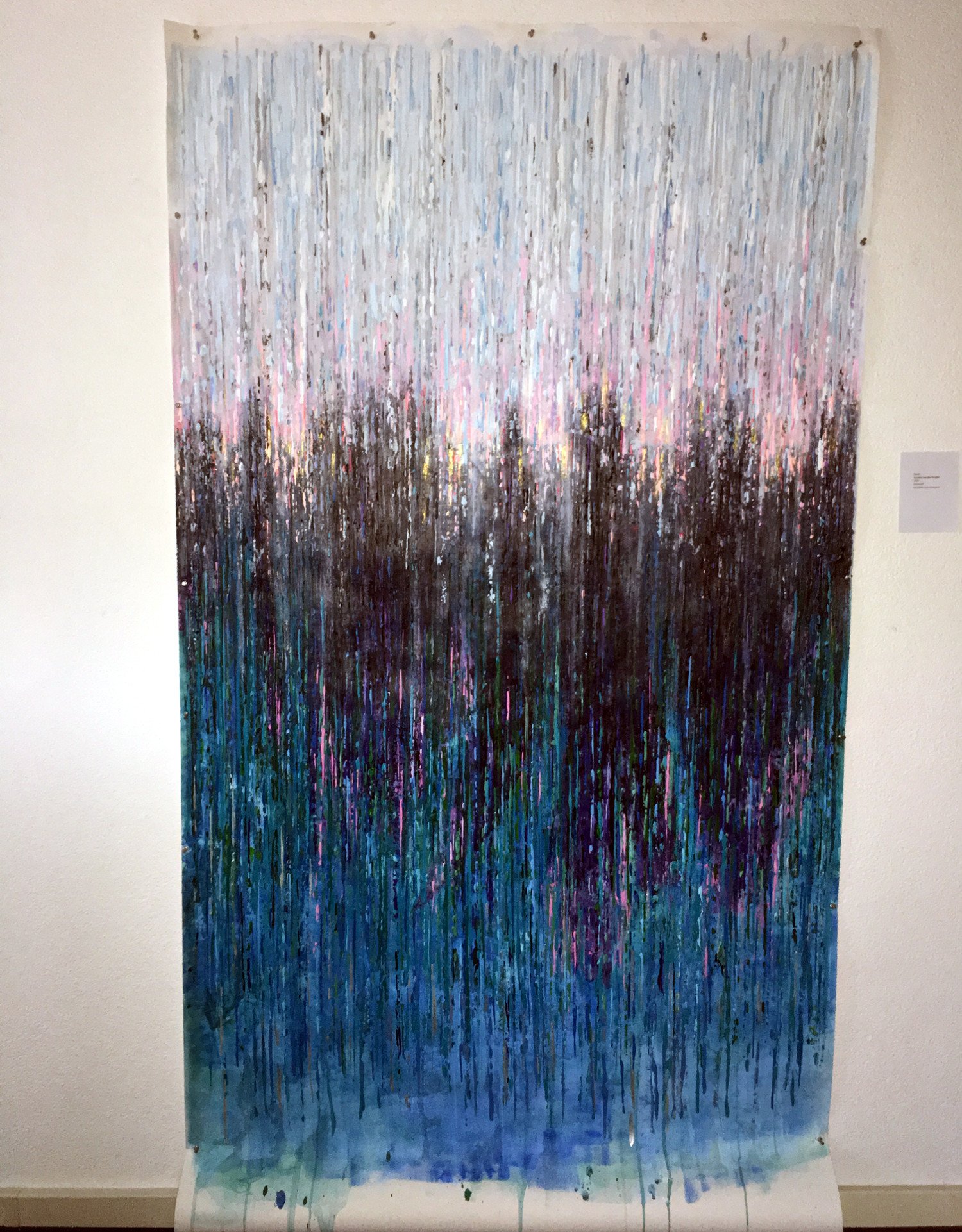 Aurelia van der Burght, Roots (2018); Acrylfarbe auf Lappenpapier; 230×125 cm;  © De Kunstpraktijk.